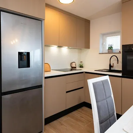 Summer Apartment