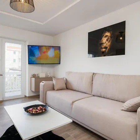 Apartment Summer